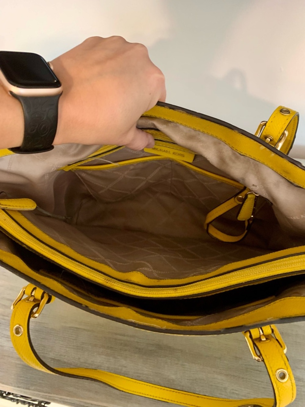 Michael Kors bag Yellow Saffiano Tote should bag large purse designer handbag - Picture 12 of 17